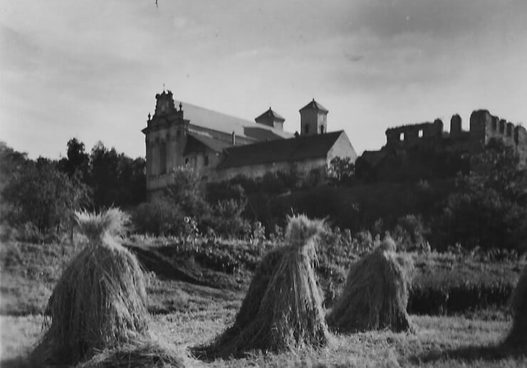 Prawdopodobnie lata 40. XX w. Klasztor w Tyńcu, w którym w 1944 roku Andrzej Komierowski ukrywał się przez kilka tygodni.